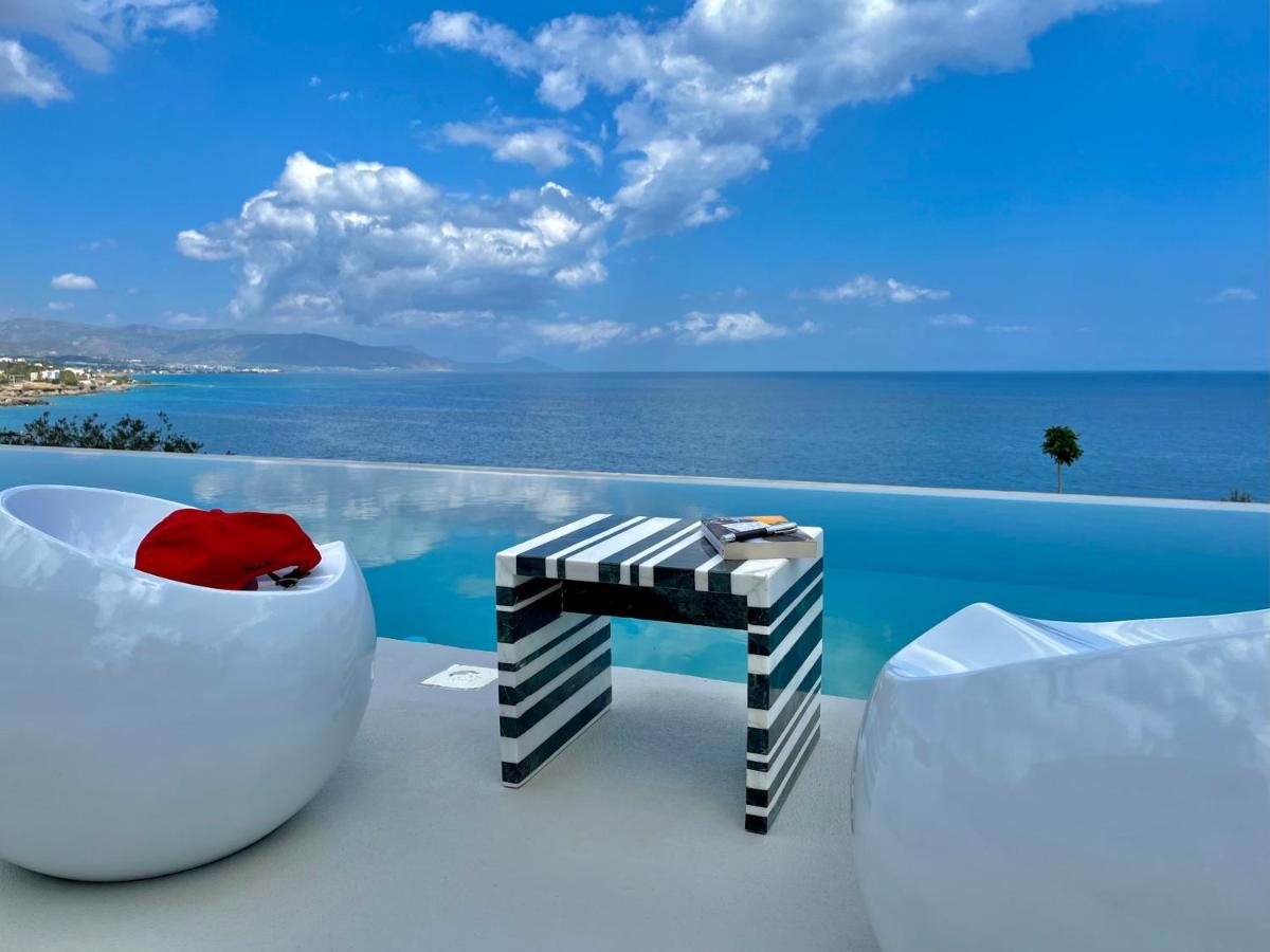 Kuro Beach House - Oceanfront Luxury & 25M Pool Achlia Exterior photo