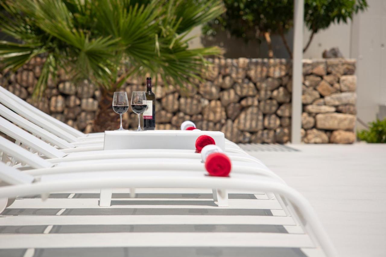 Kuro Beach House - Oceanfront Luxury & 25M Pool Achlia Exterior photo